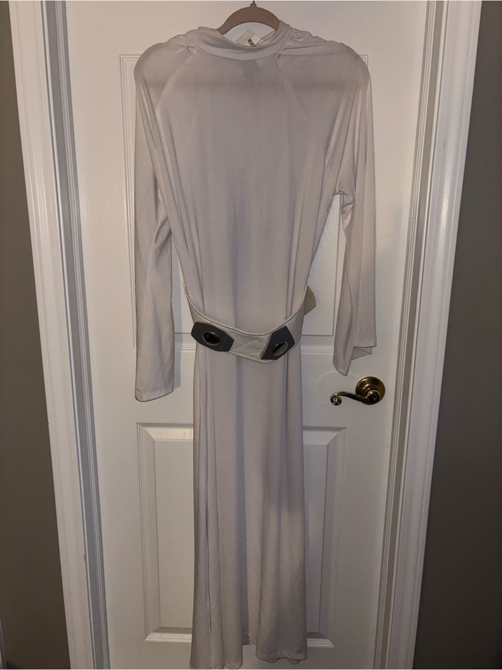 Princess Leia Star Wars Classic Deluxe Adult Costume - Picture 2 of 9
